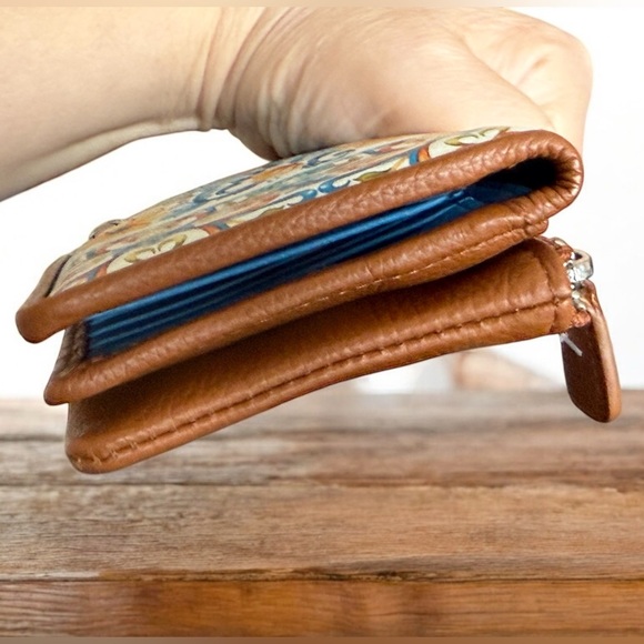 Brighton Rare Bella Limone Fiorla Leather Wallet NWOT 7”x3.5”x.75” - Picture 6 of 10